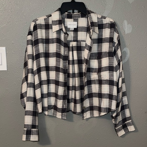 American Eagle Outfitters Tops - American Eagle Cropped Tan & Gray Flannel